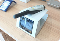 虫歯診断装置を使用した正確な診断